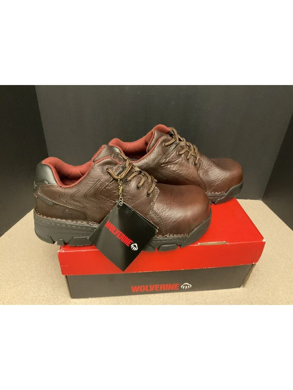 New! Mens Wolverine Falcon Oxford Composite Toe PeakAG Work Shoes. Size 8EW.